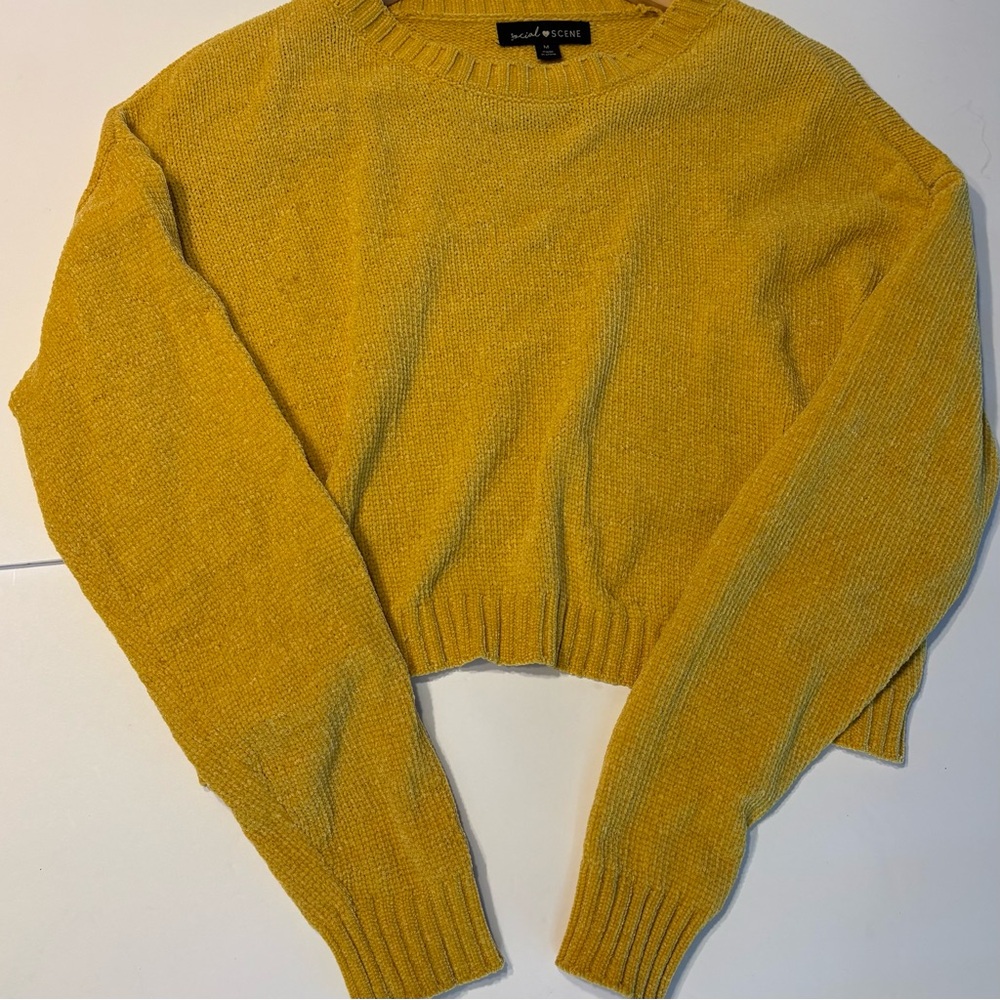 Social Scene Yellow Sweater size Medium women